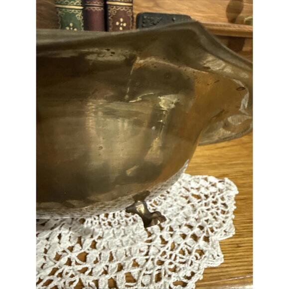 VTG Solid Brass Decorative Footed Bowl Centerpiece Cottage French Country Boho - Picture 6 of 9